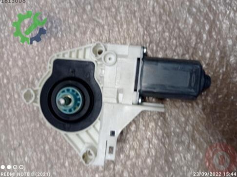 Volkswagen Touareg Cam Motoru 8K0959801B çıkma parça