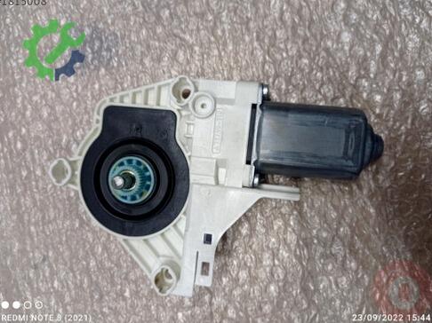 Volkswagen Touareg Cam Motoru 8K0959801B çıkma parça