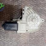 Audi A7 Orijinal Çıkma Cam Motoru 8K0959802B