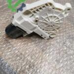 Çıkma Volkswagen Touareg Cam Motoru 8K0959811A