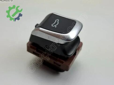 Audi A4 Bagaj 8K0959831B çıkma parça