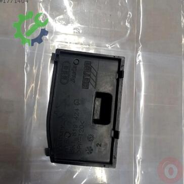 Audi A4 Akü Kapağı 8K1819424 çıkma parça