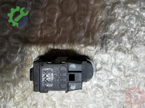 Audi A4 Kapı Döşemesi 8K1927451 çıkma parça