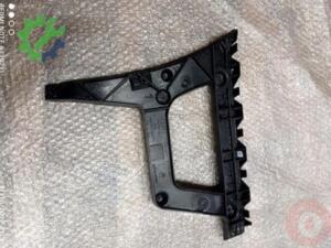 Audi A4 Orijinal Çıkma Tampon Braketi 8K5807453A