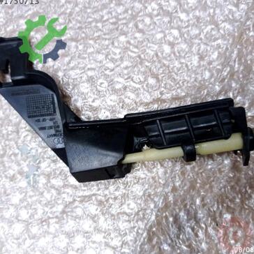 Audi A4 Tampon Braketi 8K5807889A çıkma parça
