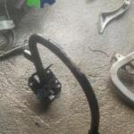 8K5827301M audi a4 passat b8 bagaj menteşesi sol