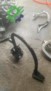 8K5827301M audi a4 passat b8 bagaj menteşesi sol