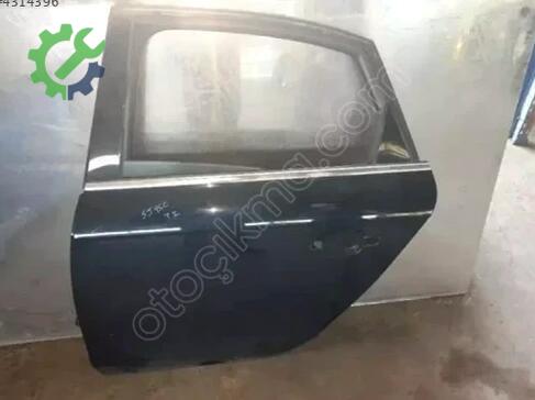 Audi A4 Kapı 8K5833051D çıkma parça