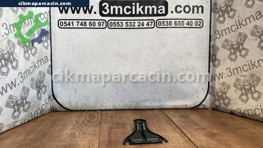 Audi A3 Göğüs çıkma parça
