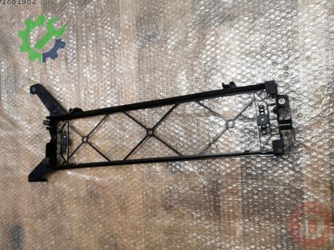 Audi A6 Far Braketi 8R0121360C çıkma parça