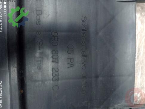 Audi Q5 Spoiler 8R0807233C çıkma parça
