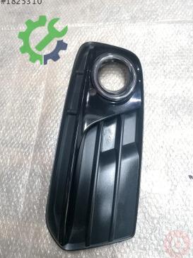 Audi Q5 Sis Farı Çerçevesi 8R0807682J çıkma parça