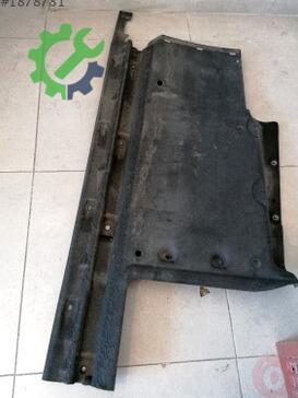 Audi Q5 Tabla 8R0825208D çıkma parça