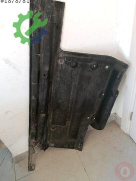 Audi Q5 Tabla 8R0825208D çıkma parça