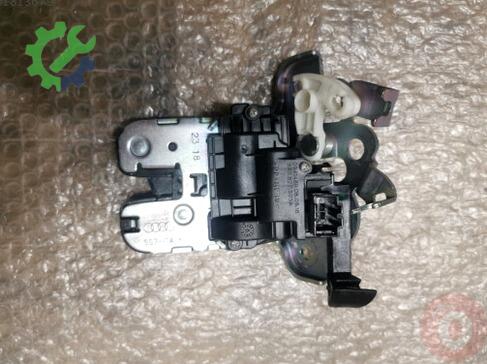 Skoda Fabia Bagaj 8R0827505A çıkma parça