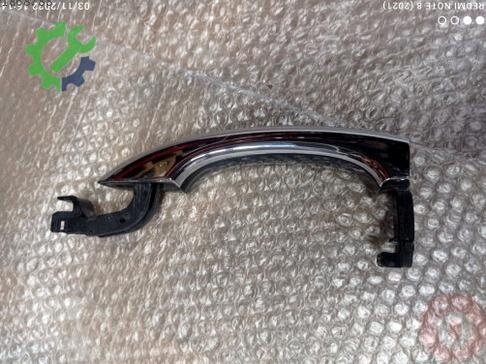 Audi Q5 Kapı Kolu 8R0837208 çıkma parça