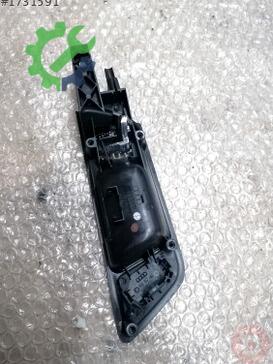 Audi Q5 Kapı Kolu 8R0839019 çıkma parça