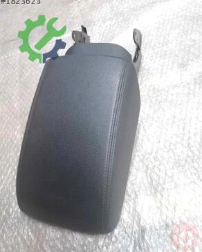 Audi Q5 Orta Konsol 8R0864207A çıkma parça