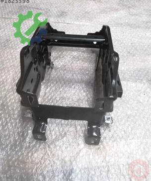 Audi Q5 Orta Konsol 8R0864283A çıkma parça