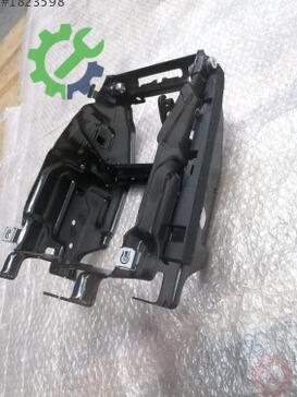 Audi Q5 Orta Konsol 8R0864283A çıkma parça
