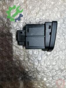 Flaşör Düğmesi Audi Q5 2022 Çıkma 8R1941509