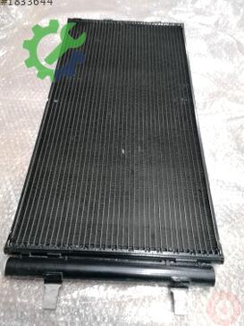 Audi A4 Klima Radyatörü 8T0260401F çıkma parça