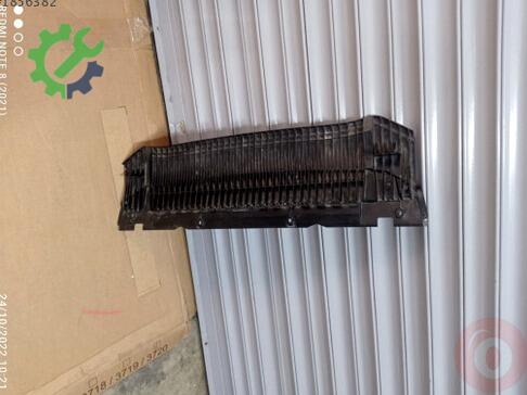 Audi A5 Spoiler 8T0807611A çıkma parça