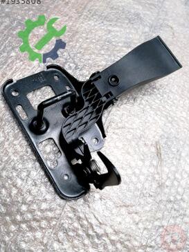 Audi A4 Kaput Kilidi 8T0823480 çıkma parça