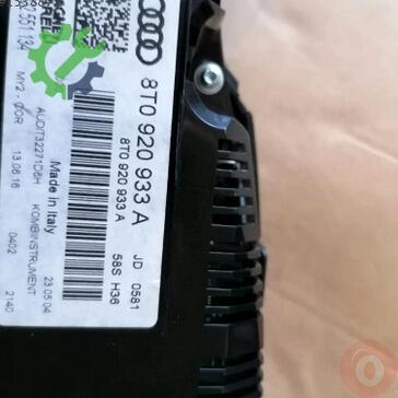 Audi A4 Gösterge 8T0920932N çıkma parça