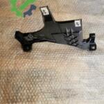 Çıkma Audi A5 Far Braketi 8T0941453