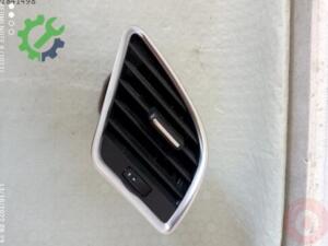 Audi A4 Orijinal Çıkma Havalandırma Izgaraları 8T1820902A