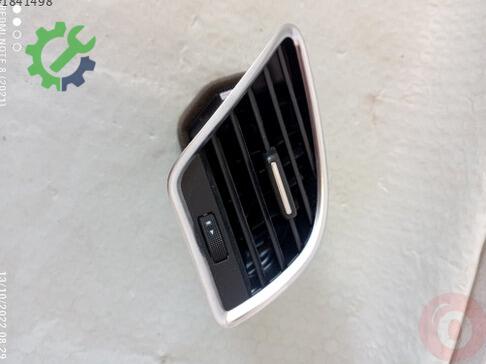 Audi A4 Havalandırma Izgaraları 8T1820902A çıkma parça