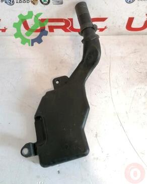 Volkswagen Transporter Silecek Suyu Deposu 8T1955463B çıkma parça