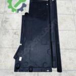 8T8825208B AUDİ A5 SAĞ TABAN MUHAFAZASI KEÇE 2012 SONRASI
