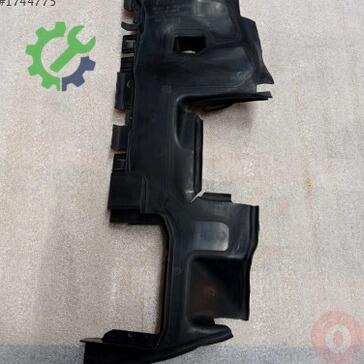 Audi Q3 Radyatör Hortumu 8U0121283A çıkma parça