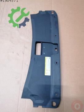 Audi Q3 Külbütör Kapağı 8U0807081B çıkma parça
