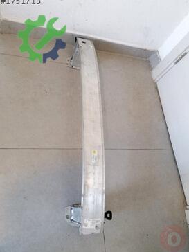 Audi Q3 Tampon Demiri 8U0807109B çıkma parça