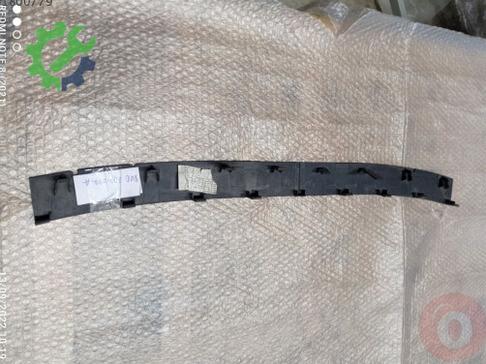 Audi Q3 Tampon Braketi 8U0807217A çıkma parça