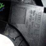 Çıkma Audi Q3 Tampon Braketi 8U0807453