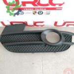 Çıkma Audi Q3 Sis Farı Çerçevesi 8U0807681A