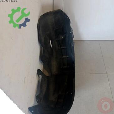 Audi A3 Davlumbaz 8U0810172A çıkma parça