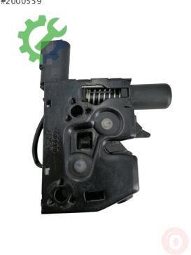 Audi Q3 Kaput Kilidi 8U0823509 çıkma parça