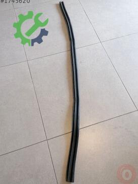 Audi Q3 Kapı Çıtası 8U0823723 çıkma parça