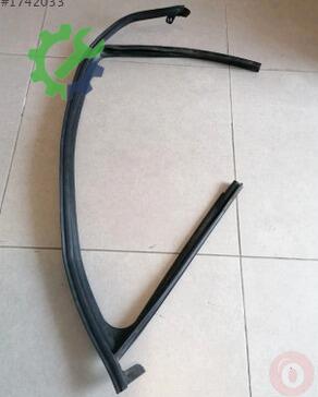 Audi Q3 8U0837440A çıkma parça