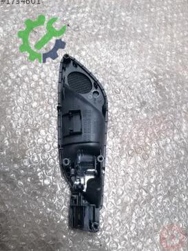 Audi Q3 Kapı Çıtası 8U0839020C çıkma parça