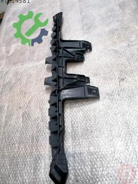 Audi Q3 Tampon Braketi 8U0853692 çıkma parça