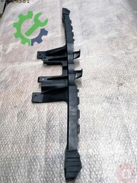 Audi Q3 Tampon Braketi 8U0853692 çıkma parça