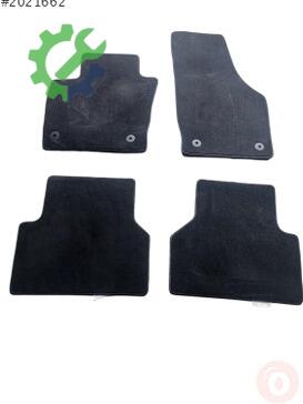 Audi Q3 8U0864450 çıkma parça
