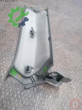 Audi Q3 8U0867287B çıkma parça