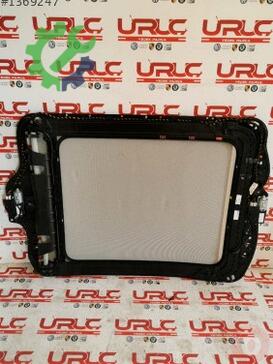Audi Q3 Sunroof 8U0877049 çıkma parça
